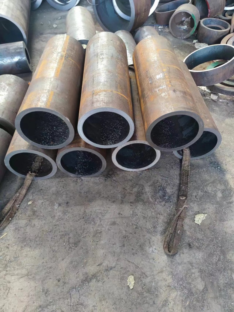 开鲁开鲁开鲁12Cr1MovG无缝钢管切割